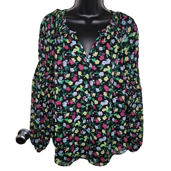 Ann Taylor Tops - Ann Taylor Nwt floral smocked sleeve peasant top size medium
